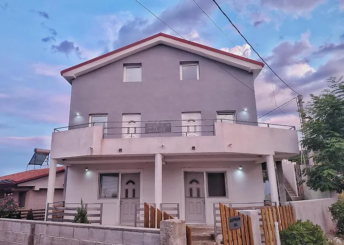 Apartments Iva