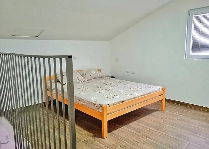 Apartments Iva